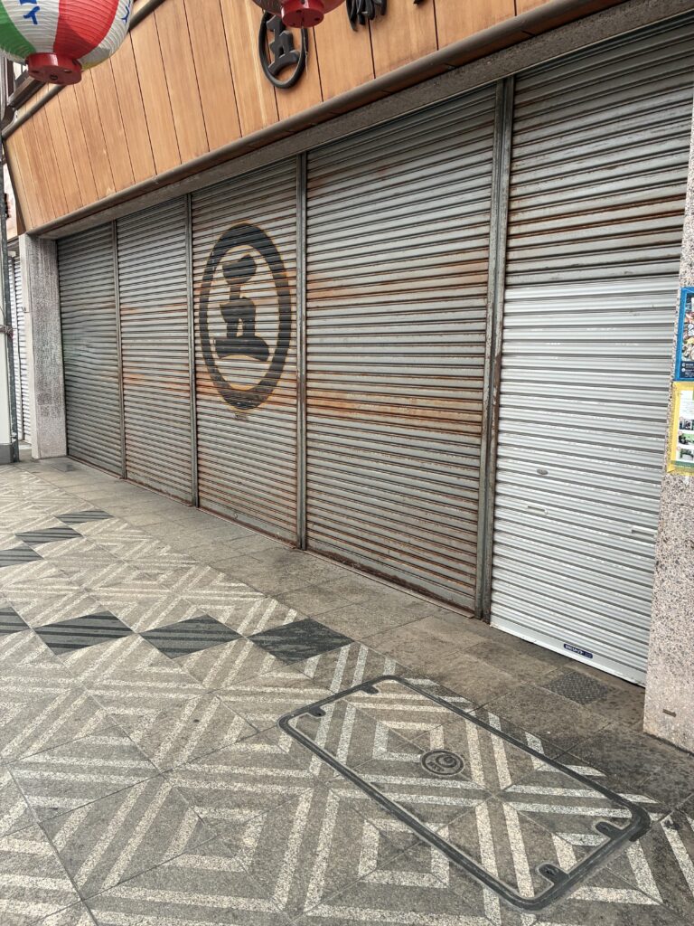シャッター取替え工事       H様邸